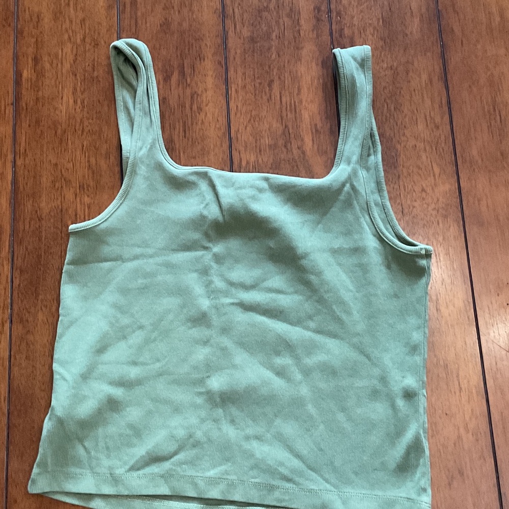 Old Navy Light Green Tank Top - Picture 3 of 3